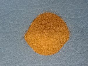 Vanadium pentoxide sample.jpg