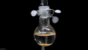 Benzyl chloride over molecular sieves by NileRed.png