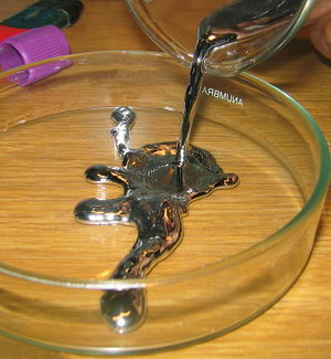 Liquid Mercury by Bionerd from Wikipedia.jpg