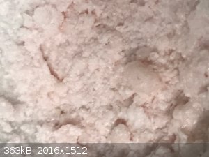 7 Mn ii OAc crystals after 60hrs in desiccator.JPG - 363kB