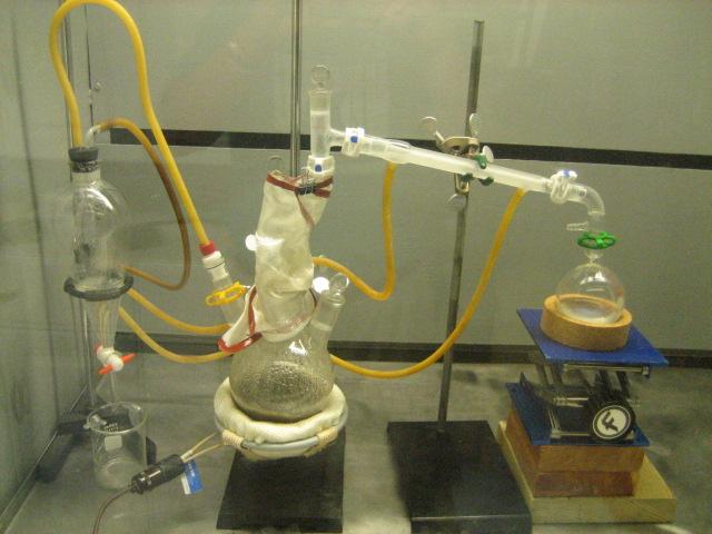 steam distillation.JPG - 46kB