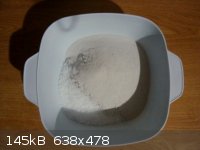 xylitol and quicklime before mixing (638x478).jpg - 145kB