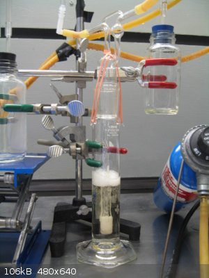 drying HCl gas with H2SO4.jpg - 106kB