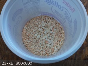 Lead Monoxide with Lead Tetroxide Contamination.jpg - 237kB