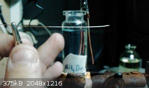 Copper wire woth cuprous bromide.jpg - 375kB