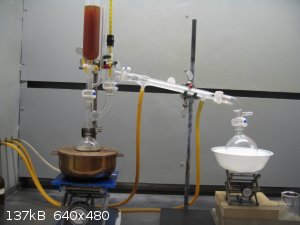 distilling off the DCM and benzene.jpg - 137kB