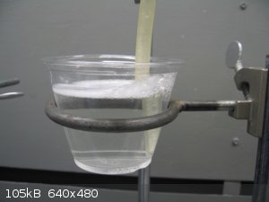 H2 into soapy water.jpg - 105kB