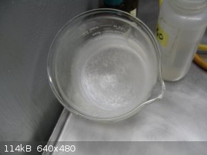 H3PO4 dehydration beaker.JPG - 114kB