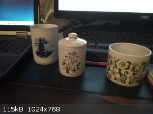 cups.jpg - 115kB