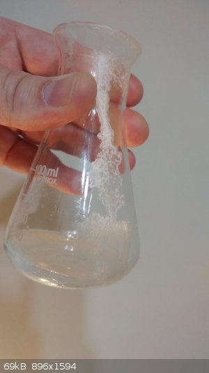 anthranilic-acid-MeOH-recryst-white-dribble.jpeg - 69kB