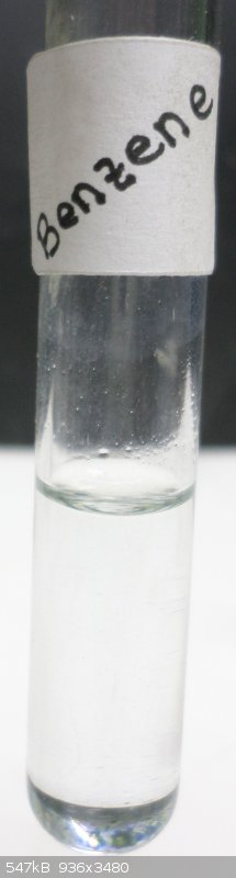 Powder in Benzene.JPG - 547kB