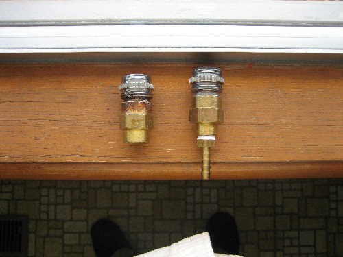 faucet adaptors.jpg - 48kB