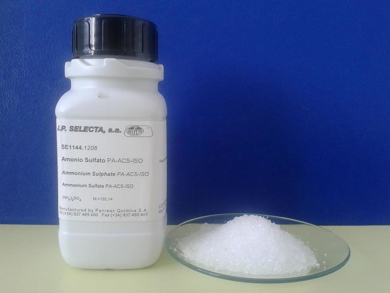 File:Ammonium sulfate bottle sample.jpg