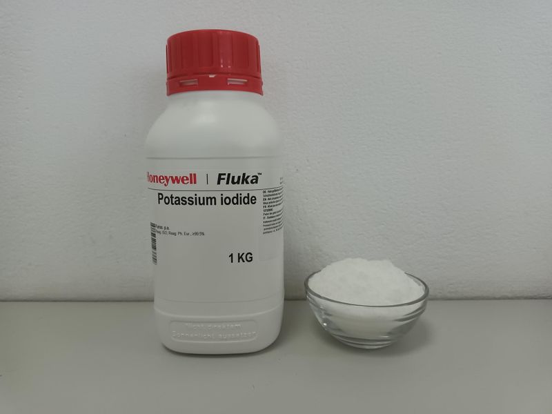 File:Potassium iodide bottle sample.jpg