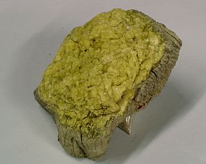 Native sulfur.jpg