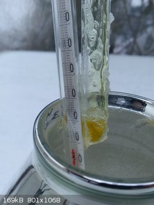 Cl2 liquefies.jpg - 169kB