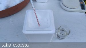 sulfuric acid freezing mixture setup.jpg - 55kB
