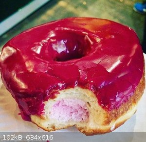 pink donut.jpg - 102kB