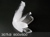 Crystal.JPG - 307kB