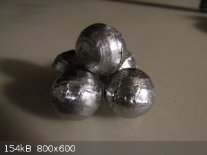 balls.JPG - 154kB