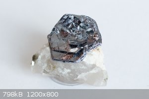 molybdenite2.png - 798kB