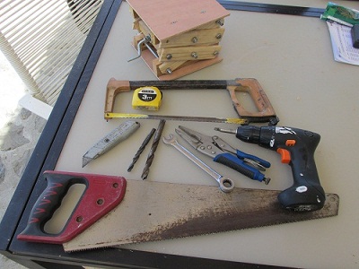 tools.JPG - 63kB
