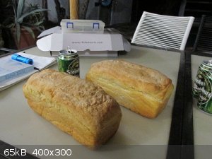 loaves2.jpg - 65kB