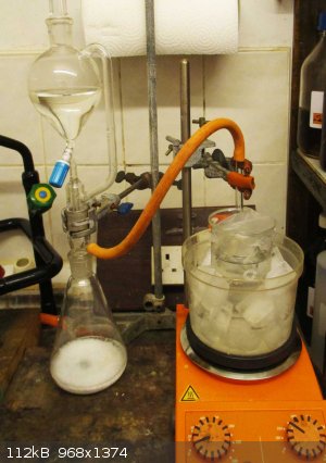 Preparing alcoholic ammonia sol.jpg - 112kB