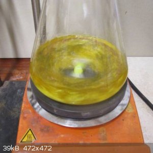 04 bromoanthracene dissolved in acetic acid.jpg - 39kB